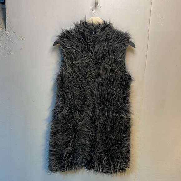 Michael Kors Like New Faux Fur Vest-XS- #0042 - Picture 2 of 12